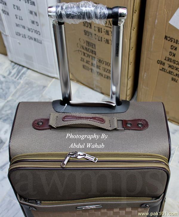 Imran Suitcase Shop Gul Plaza Shopping Center, Karachi General Talks