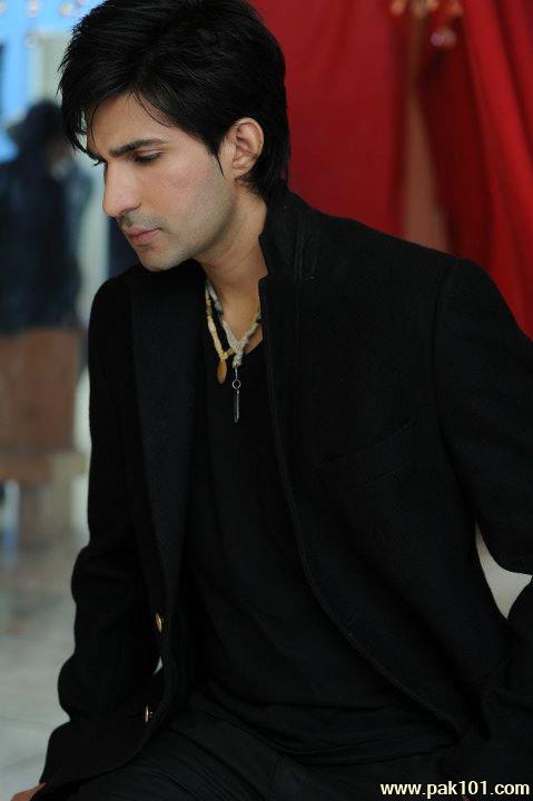 Adeel Chaudhry -Pakistani Male Singer And Television Actor Celebrity