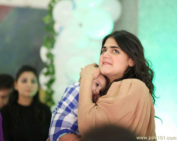 Gallery Actresses Hira Mani Hira Mani Pakistani Female Host Anchor And Television Actress Celebrity High Quality Free Download 600x480 Pak101 Com Hira mani with her family enjoying vacation in malaysia. pak101 com