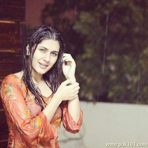 Gallery > Actresses > Kubra Khan > Kubra Khan -Pakistani Fashion Model