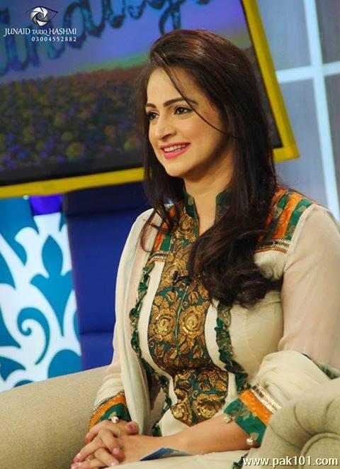 Pakistani Television Captures And Hot Models: Maria Memon
