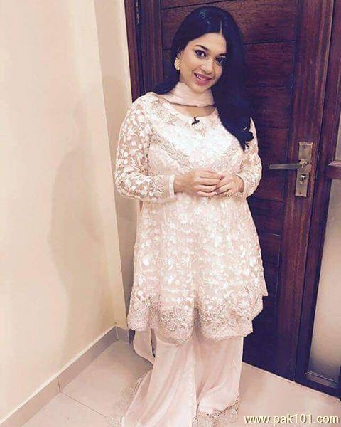 Gallery Actresses Sanam Jung Sanam Jung Pakistani Female Drama Actress And Host Celebrity High Quality Free Download 480x600 Pak101 Com As if sana safinaz's recently alleged 'racist' campaign did not relegate to. pak101 com
