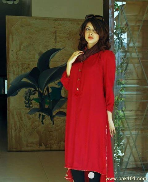 Moomal Khalid -Pakistani Female Television Actress And Fashion Model Celebrity