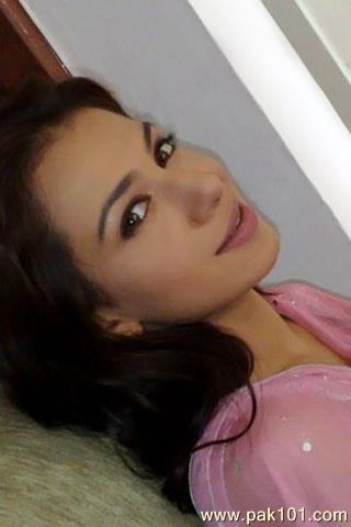 Tooba Siddiqui -Pakistani Female Fashion Model and Television Actress Celebrity