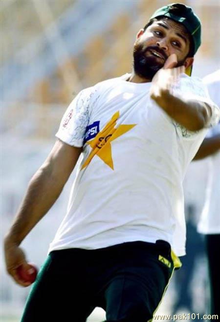 Gallery > Cricketers > Mushtaq Ahmed > Mushtaq Ahmed high quality! Free