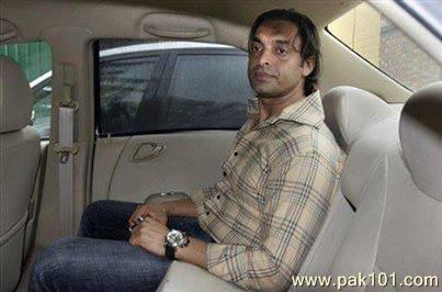 Shoaib Akhtar -Pakistani Cricket Team Fast Bowler