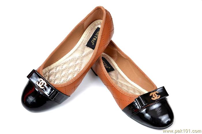 Metro Shoes Collection For Women/Girls- Black Bullet Pumps
Item Code : 10700014 (Brown)