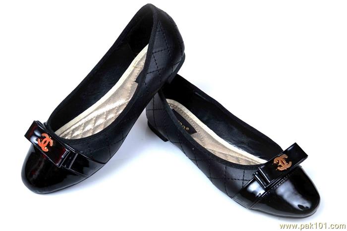 Metro Shoes Collection For Women/Girls- Black Bullet Pumps
Item Code : 10700014 (Black)