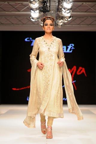 Bisma Ahmed''s Islamabad Fashion Week 