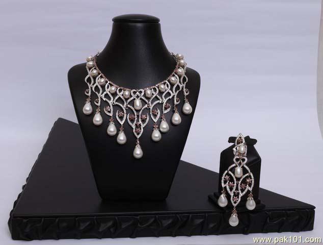 ARY jewellery Necklace
