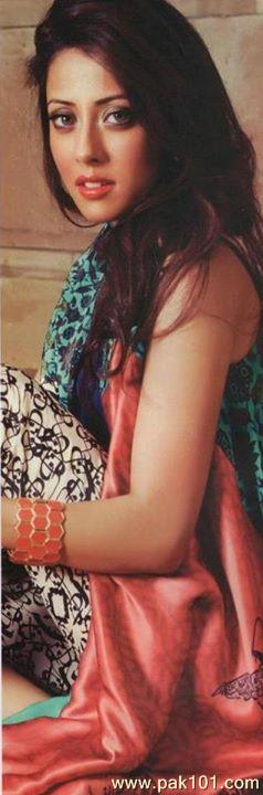 Ainy Jaffri -Pakistani Female Fashion Model and Television Actress 