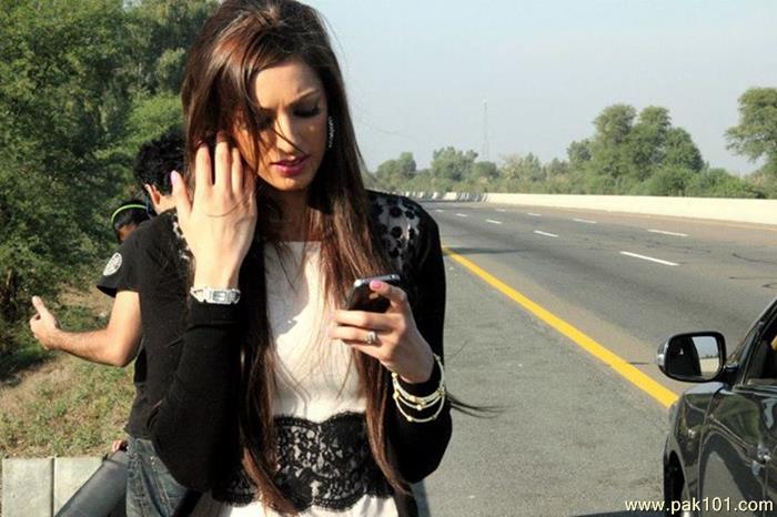 Hina Jawad- Pakistani Female Fashion Model And Actress Celebrity