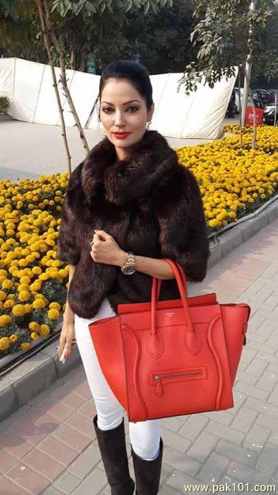 Natasha Hussain -Pakistani Female Fashion Model Celebrity
