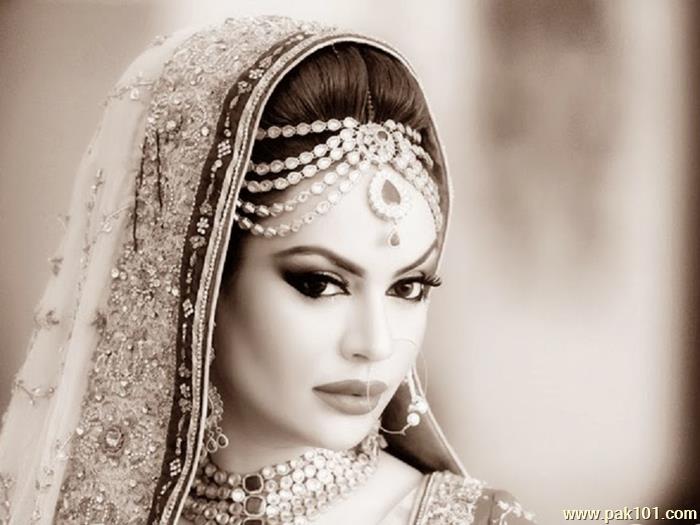 Sadia Imam - Pakistani Television Actor And Fashion Model Celebrity