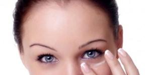 How to apply Eye Cream