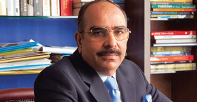 Who is Blackmailer of Malik Riaz?