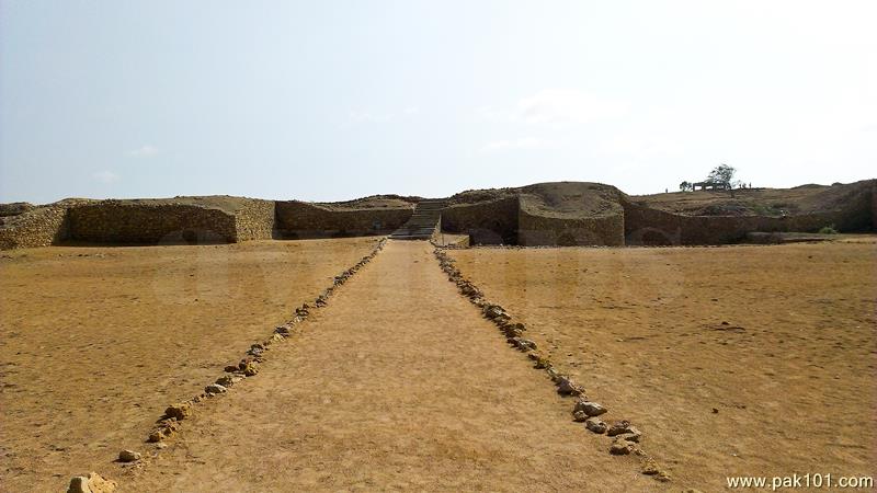 Banbhore Museum And Keenjhar Lake Or Kalri Lake- Near Thatta Sindh ...