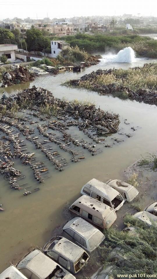 Karachi braces for water crisis as two pipelines burst General Talks