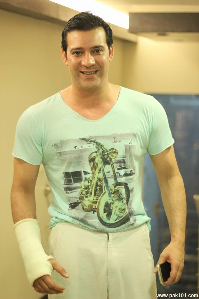 Moammar Rana -Pakistani Film And Television Drama Serial Actor