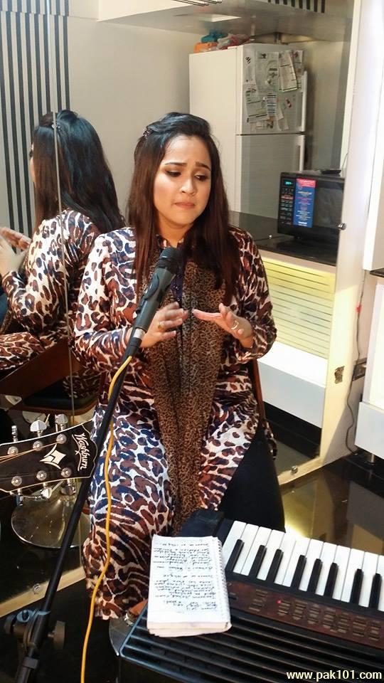 Faryal Mehmood - Pakistani Television Actress And Singer Celebrity