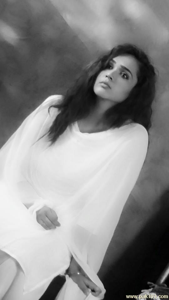 Faryal Mehmood - Pakistani Television Actress And Singer Celebrity