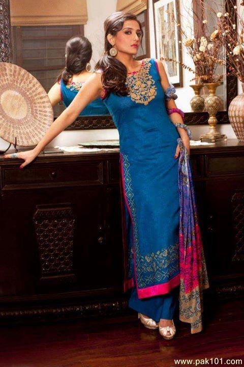 Momal Sheikh -Pakistani Female Actress And Television Celebrity