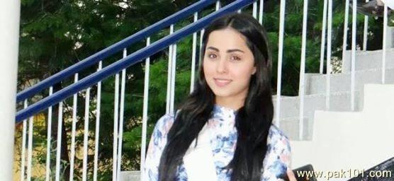 Nimra Khan -Pakistani Female Television Actress Celebrity And Director 