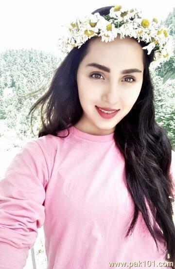 Nimra Khan -Pakistani Female Television Actress Celebrity And Director 