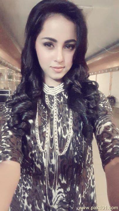Nimra Khan -Pakistani Female Television Actress Celebrity And Director 