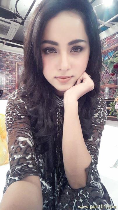Nimra Khan -Pakistani Female Television Actress Celebrity And Director 