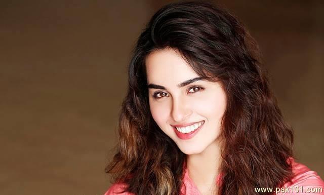 Nimra Khan -Pakistani Female Television Actress Celebrity And Director 