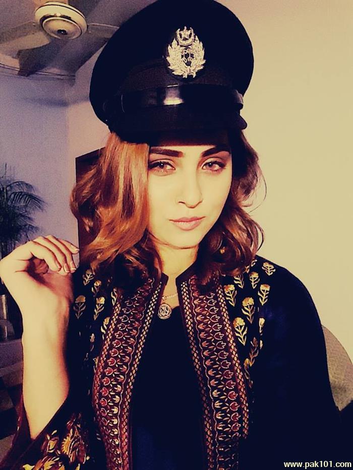 Nimra Khan -Pakistani Female Television Actress And Director Celebrity