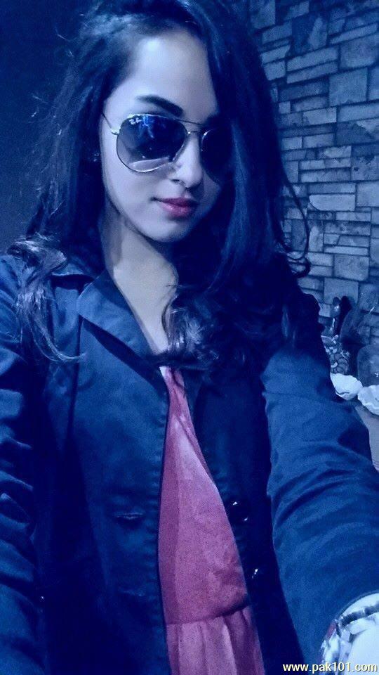 Nimra Khan -Pakistani Female Television Actress And Director Celebrity