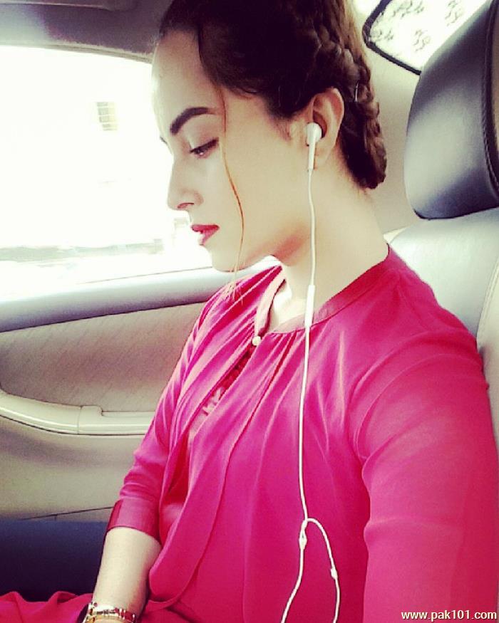 Nimra Khan -Pakistani Female Television Actress And Director Celebrity