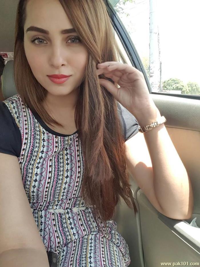 Nimra Khan -Pakistani Female Television Actress And Director Celebrity