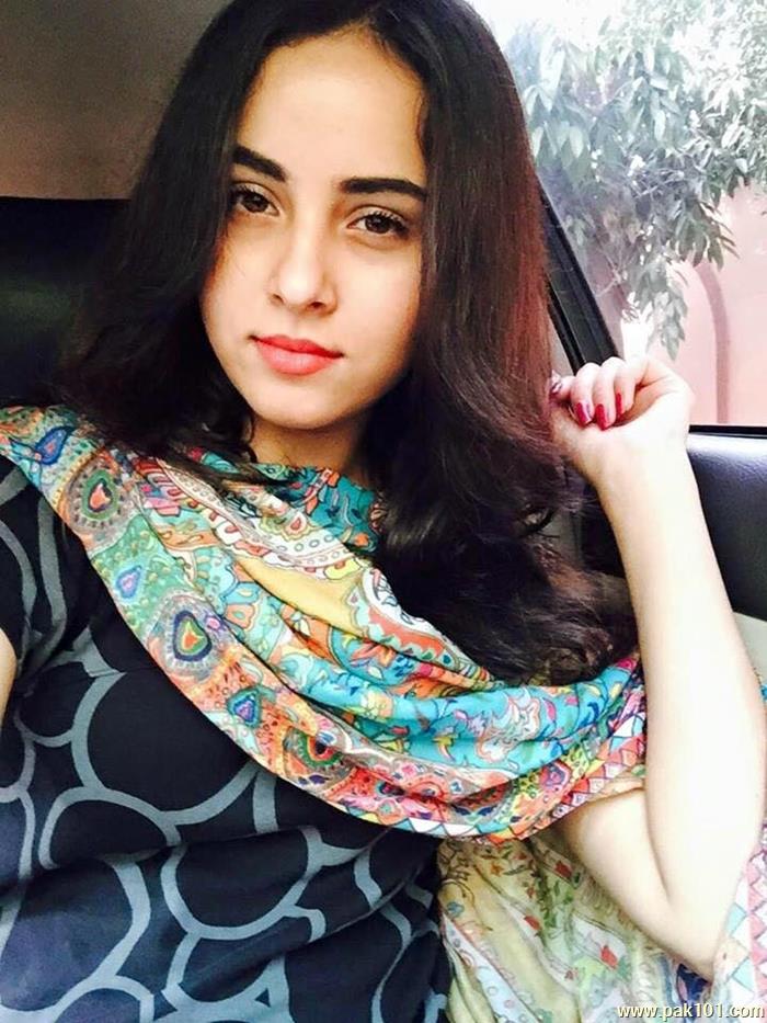 Nimra Khan -Pakistani Female Television Actress And Director Celebrity