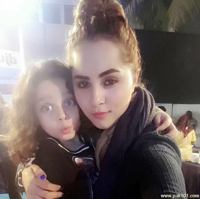Nimra Khan -Pakistani Female Television Actress And Director Celebrity