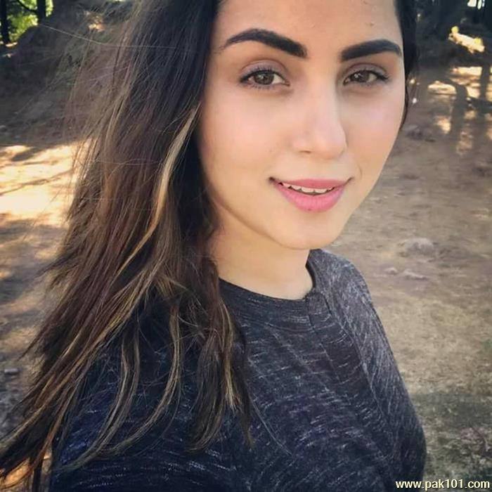 Nimra Khan -Pakistani Female Television Actress And Director Celebrity