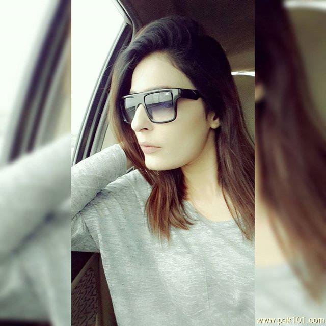 Sadia Ghaffar- Pakistani Television Drama Actress Celebrity 