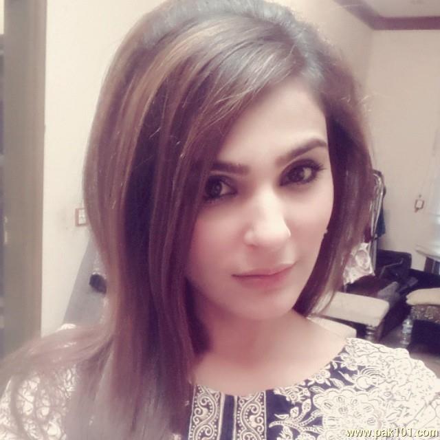 Sadia Ghaffar- Pakistani Television Drama Actress Celebrity