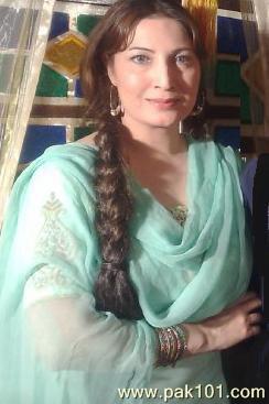 Saima Khan 