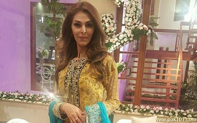 Sana Bucha -Pakistani Journalist, Host And Actress Celebrity