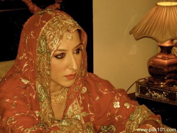 Yamina peerzada