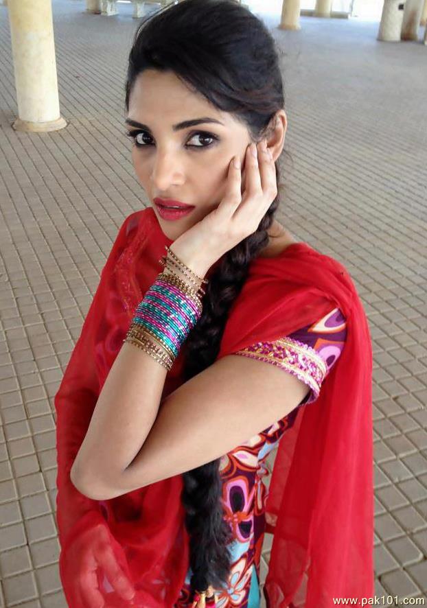 zhalay sarhadi