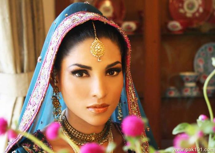 Zhalay Sarhadi -Pakistani Female Actress And Model Celebrity
