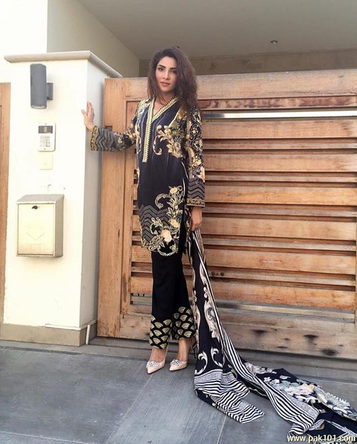 Zhalay Sarhadi -Pakistani Female Actress And Model Celebrity