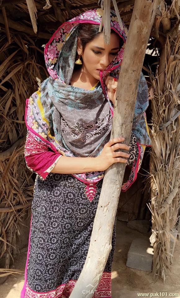 Zhalay Sarhadi -Pakistani Female Actress And Model Celebrity