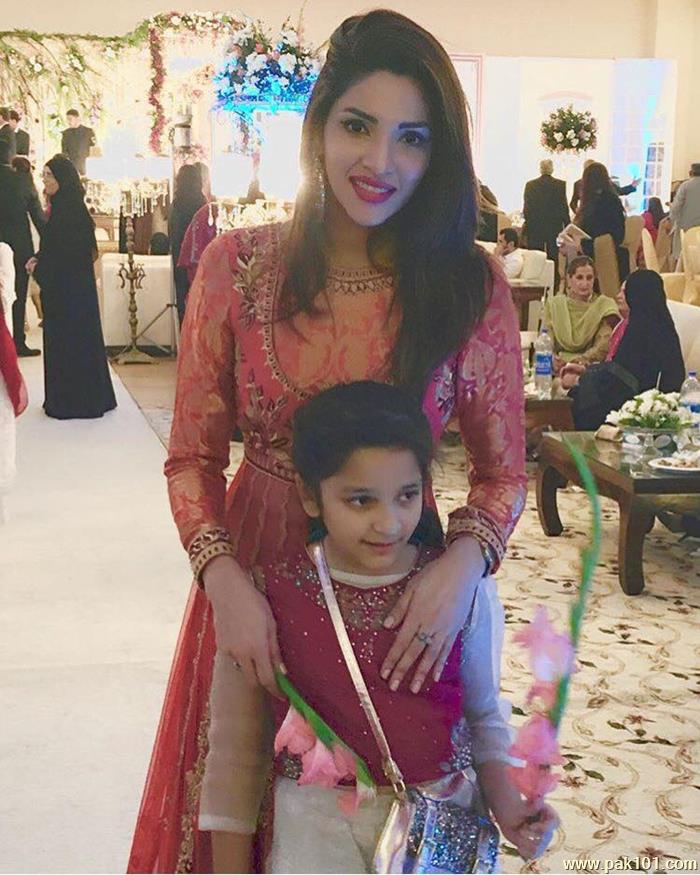 Zhalay Sarhadi -Pakistani Female Actress And Model Celebrity