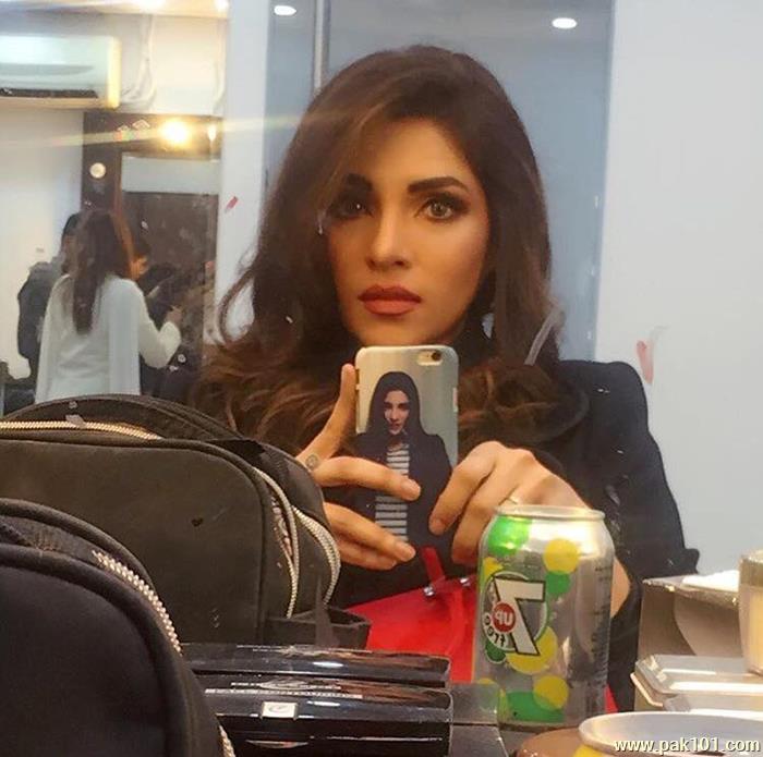 Zhalay Sarhadi -Pakistani Female Actress And Model Celebrity