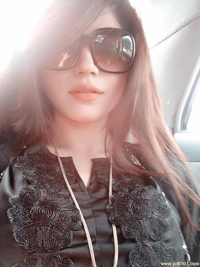 Aamna Malik -Pakistani Television Actress Celebrity